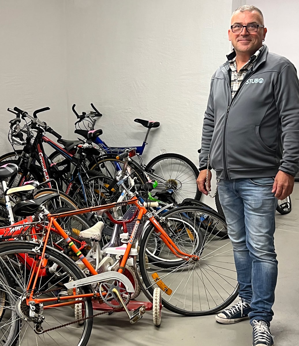 Björn-Ove Johansson bland cyklar